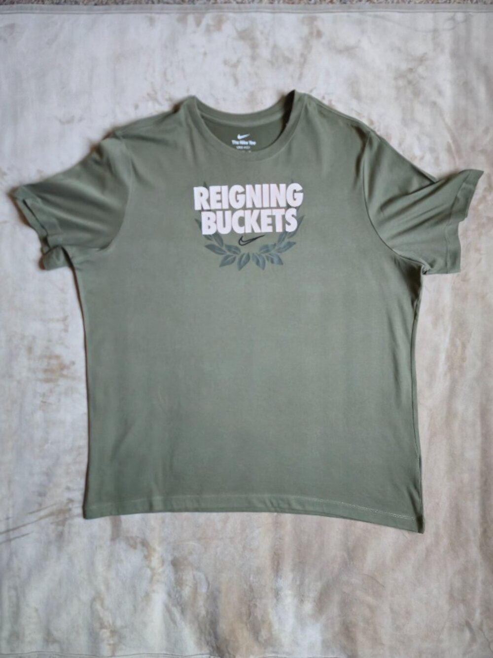 NWT Nike Dri-FIT Basketball Reigning Buckets Graphic T-Shirt Olive Green 2XL